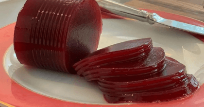 This is the reason cranberry sauce is the most hated holiday dish