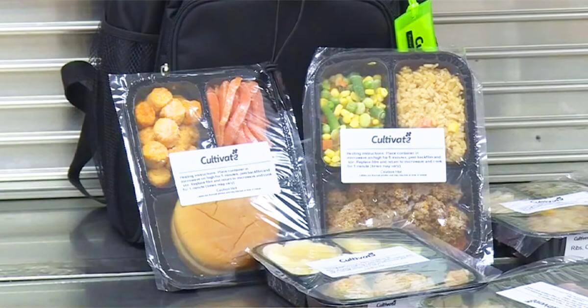 Grade school transforms remaining lunch into solidified dinners for kids out of luck 