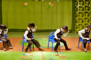 4 Preschoolers Rock The Show With Their Dance Moves And Win The Hearts Of Their Audience.