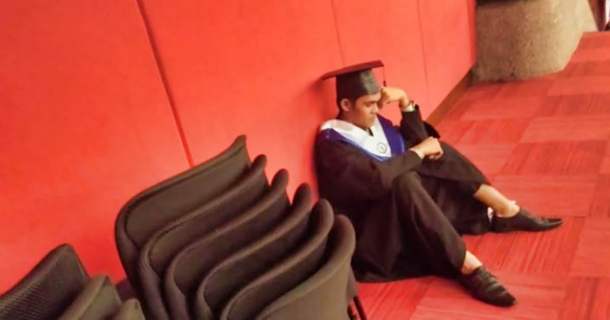 Student barely holds back tears when family skips his graduation