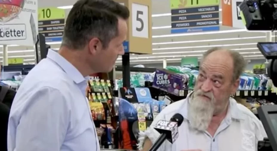 A veteran unable to pay for his groceries turns around to hear a customer say “It’s our turn” Leave a reply