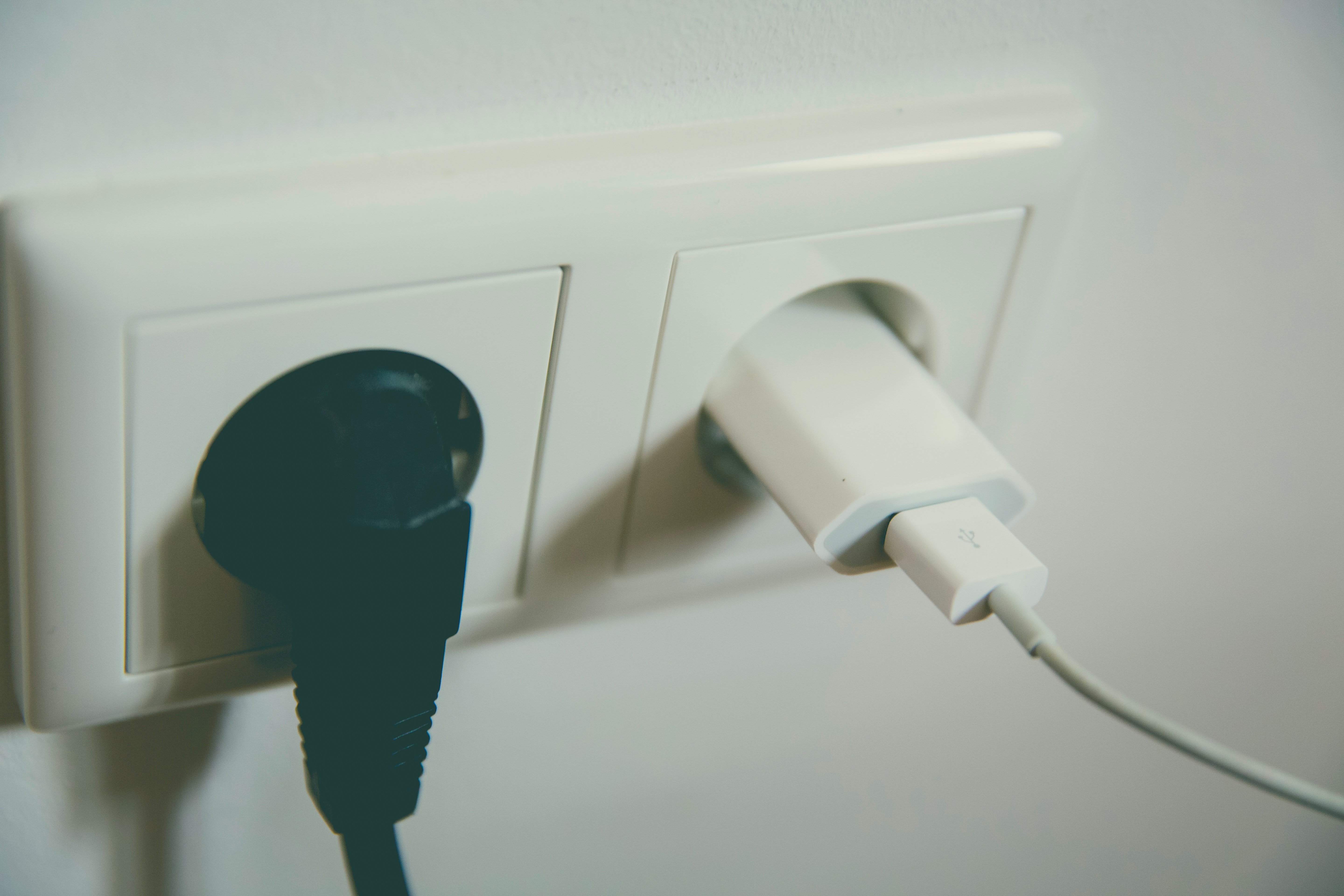 Plugged in cables | Source: Pexels
