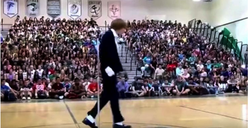 Mean bullies started laughing when “quiet kid” took the stage, then the music began