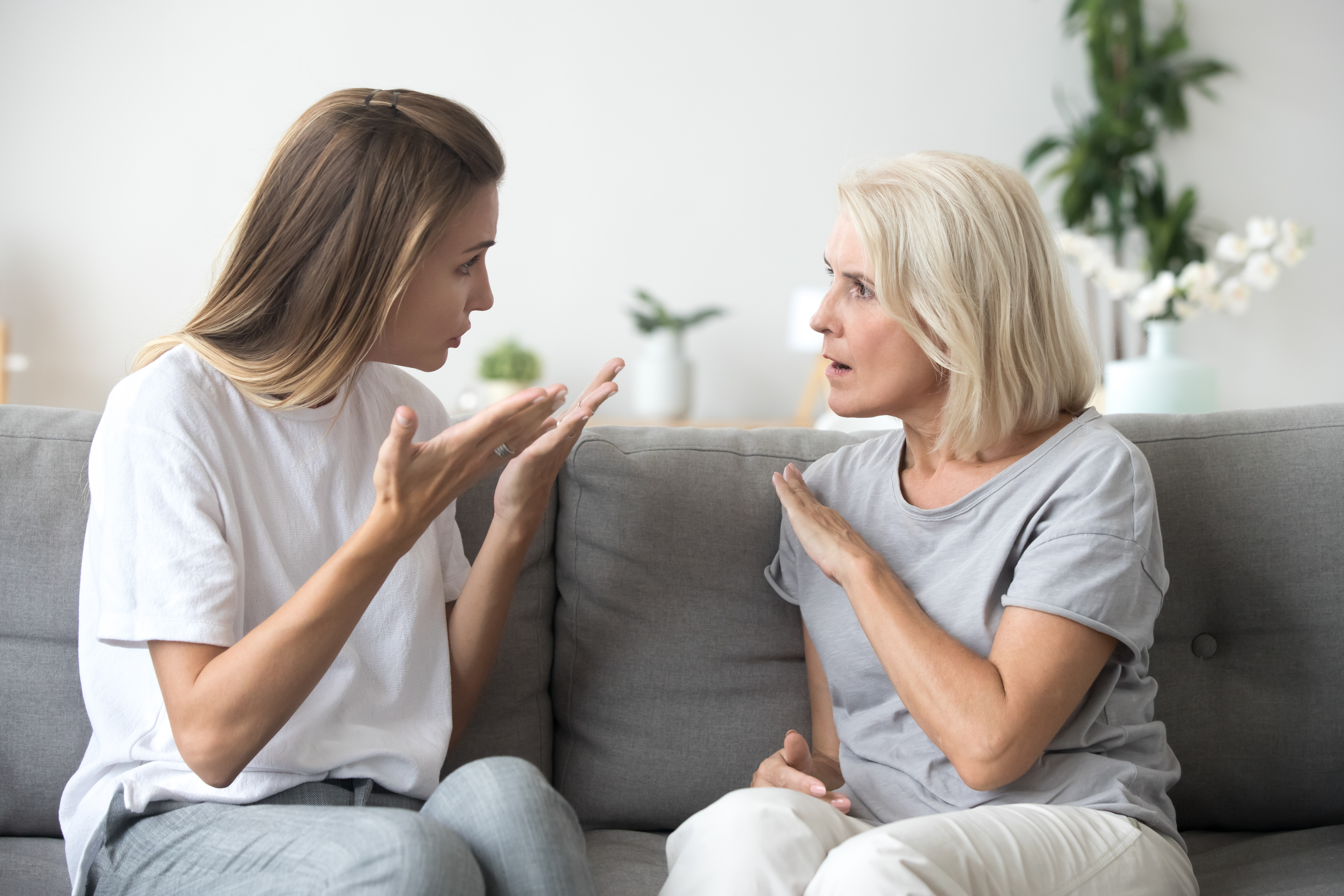 Two women arguing | Source: Shutterstock