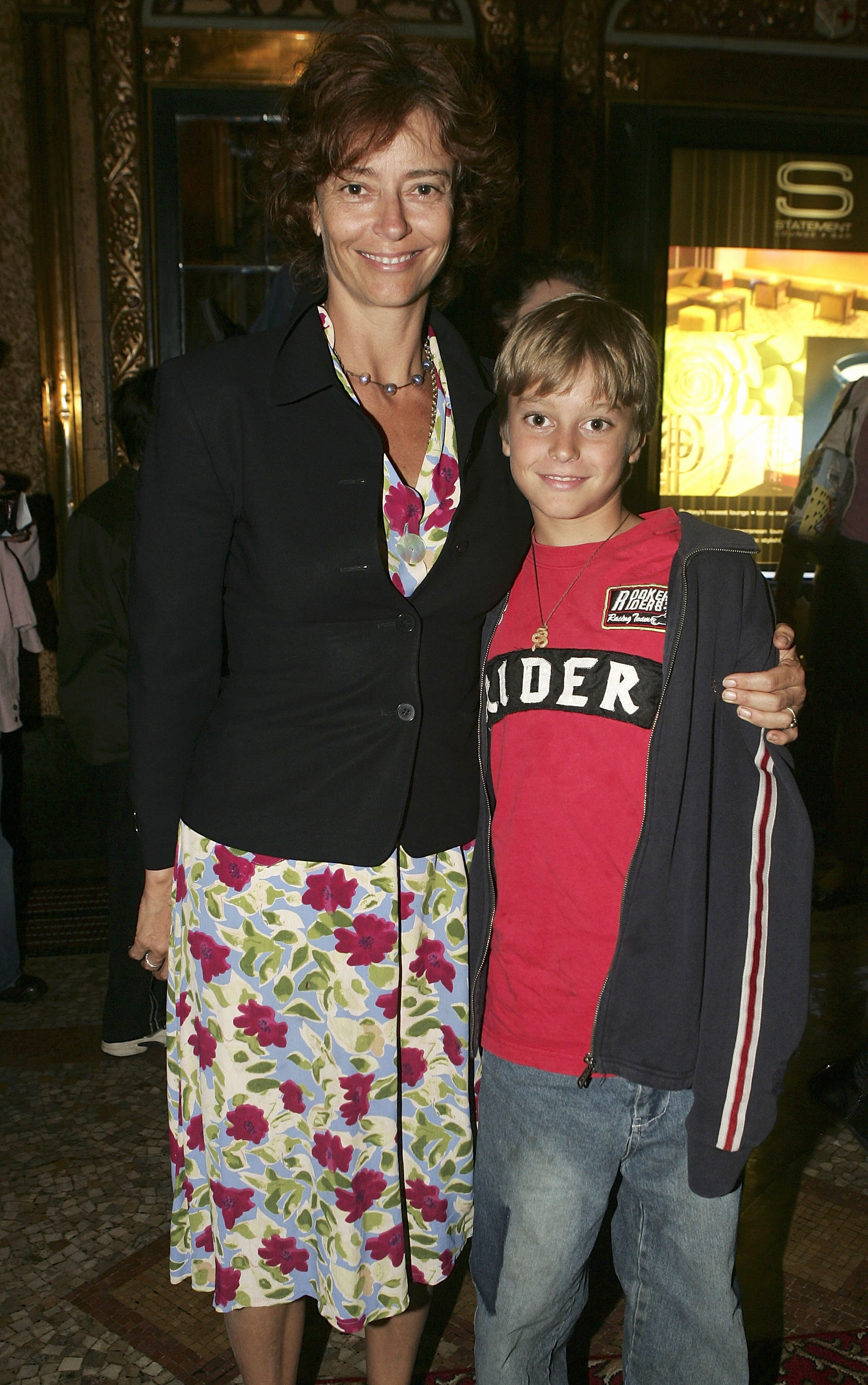 Rachel Ward and her son Joe Brown at Dein Perry's Tap Dogs "The Dogs Are Back" opening night in Sydney, Australia. April 27, 2005 | Source: Getty Images