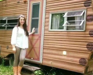 14-yr-old buys camper from 1974 and renovates it, one look inside and I’m speechless