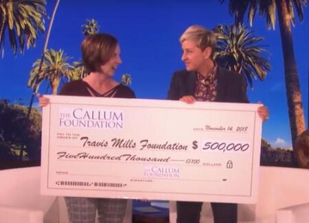 After winning the $350 million dollar Powerball, woman uses her new wealth to support veterans in need