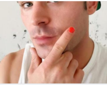 If you see a man with one painted fingernail, here’s what it means