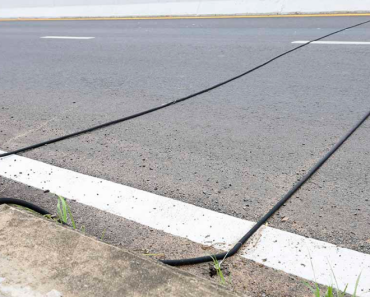 If You Ever See Black Cables Stretching Across The Road, This Is What You Should Do