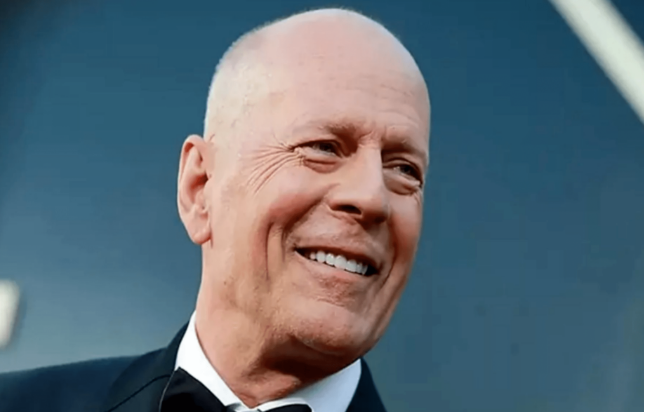 Bruce Willis in a homage