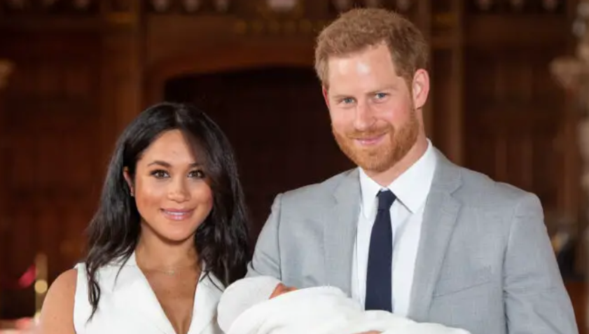 A royal expert alleges that the royal family ‘deceived’ the public when Prince Archie was born