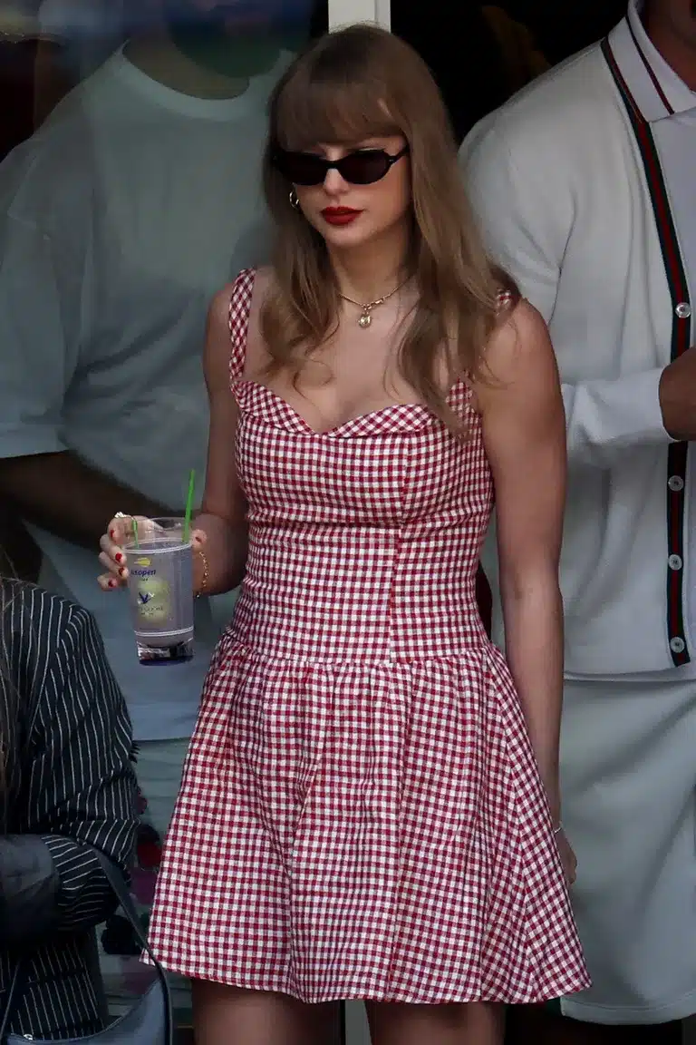 US Open Buzz Viewers Say Taylor Swift, 34, Looks ‘Pregnant’ after