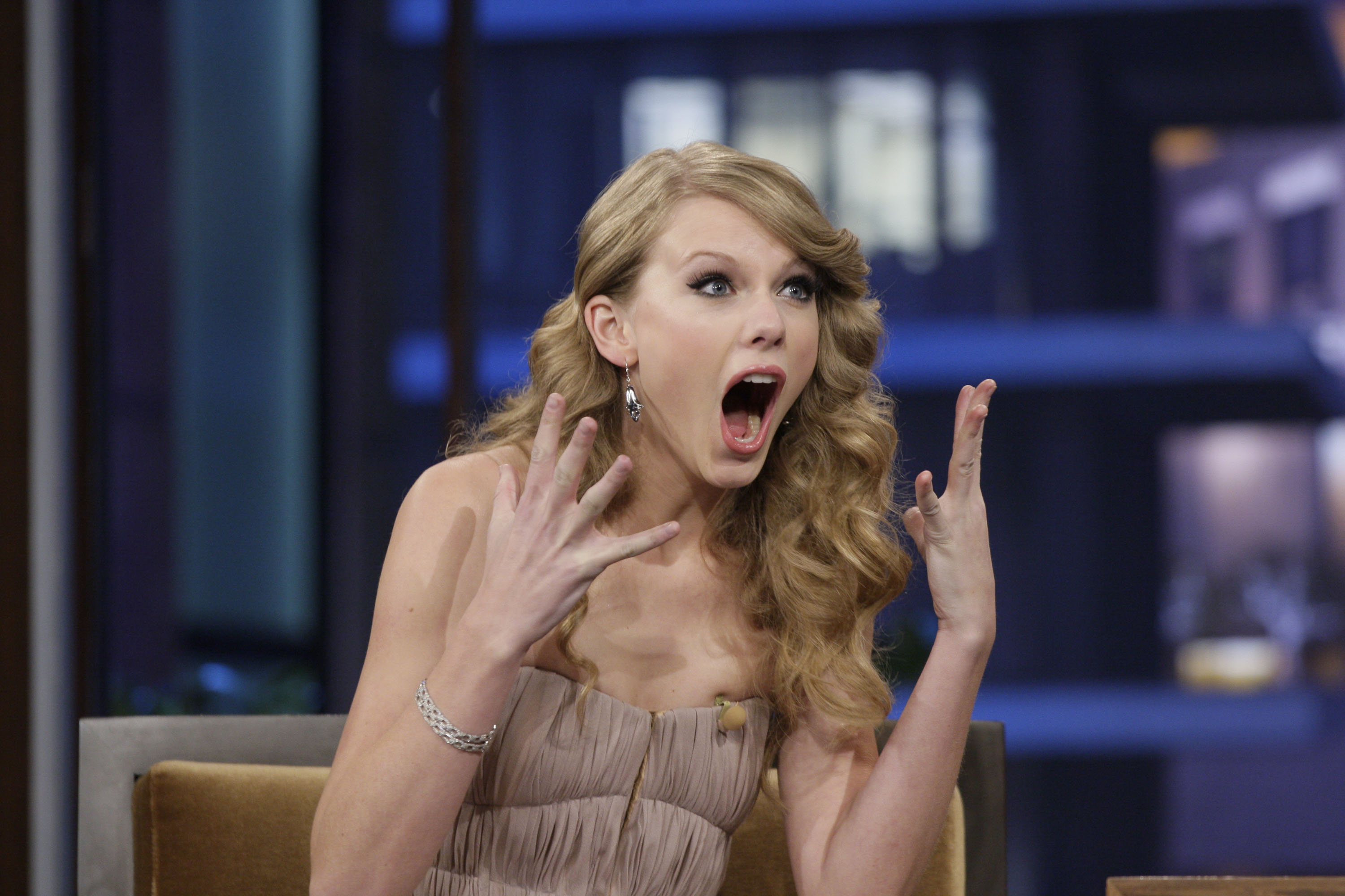 Taylor Swift appears on "The Tonight Show with Jay Leno" on November 22, 2010 | Source: Getty Images