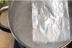 Put a Sheet of Aluminum Foil in Boiling Water, Even Wealthy People Do This: The Reason