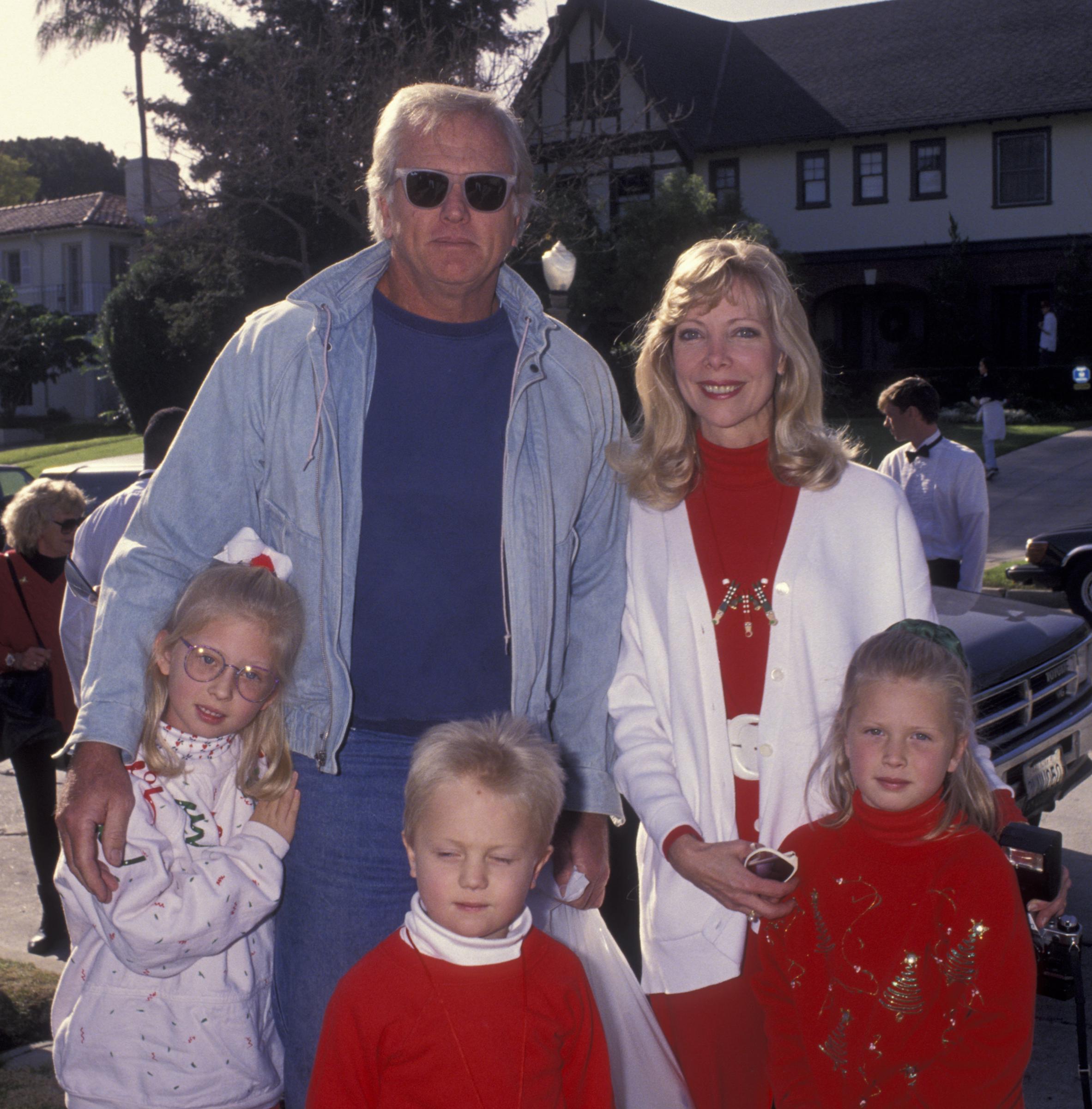 Ron Ely with his wife Valerie and their children attend Second Annual Toys for Tots Benefit on December 19, 1992, in Los Angeles, California. | Source: Getty Images