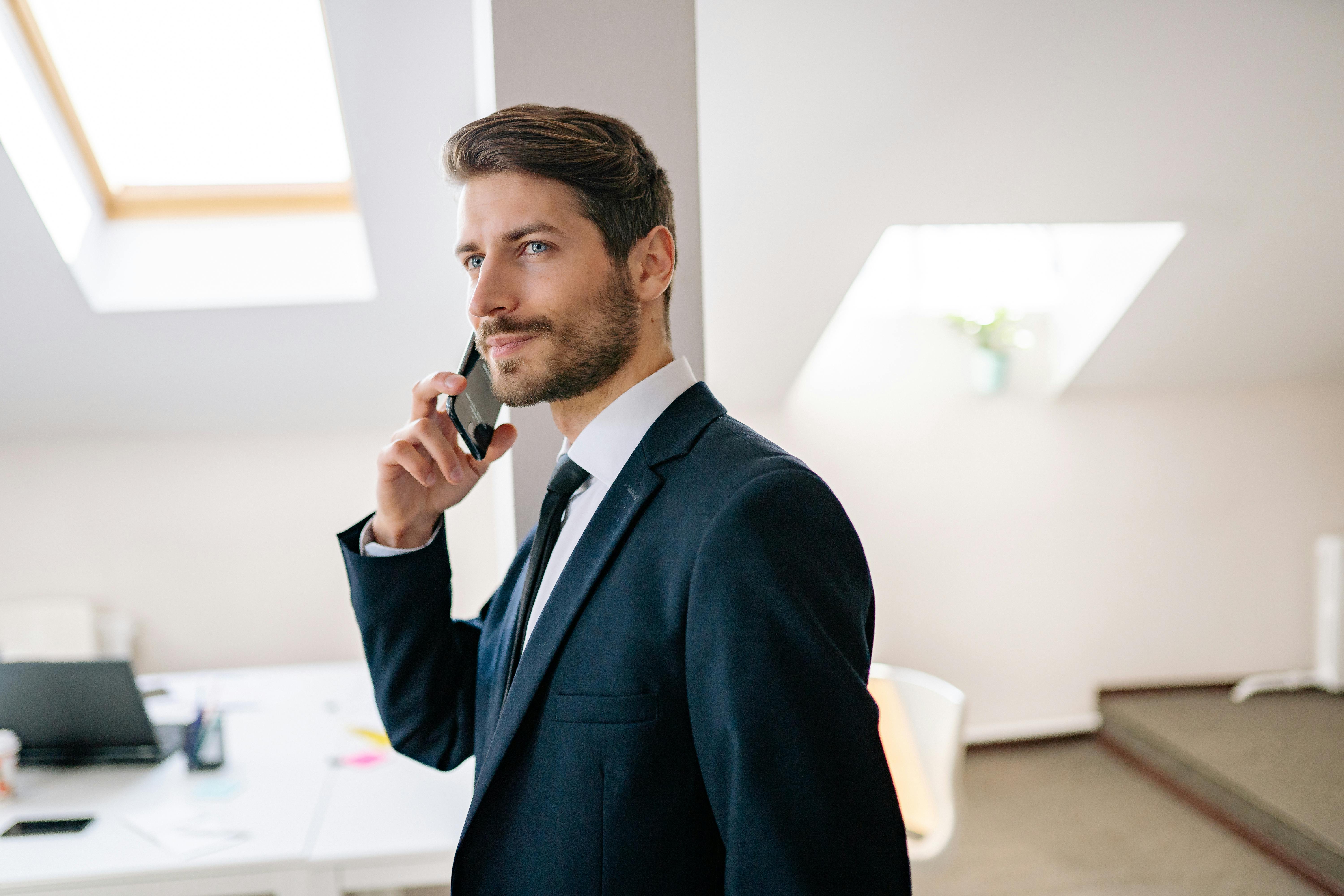 Man in a suit | Source: Pexels