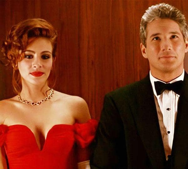 This photo from the ‘Pretty Woman’ blooper reel is not edited. Take a closer look, and you’ll understand why