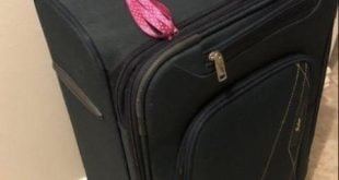 Why You Should Never Tie a Ribbon on Your Luggage, According to a Baggage Handler