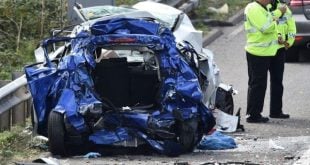 Woman Dies In Head-On Collision But When They Took Her Phone And Saw Her Facebook Page They Were Speechless