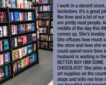 Bookstore Worker Shares Her Encounter with a “Little Old Lady” Who Shocked Everyone at Checkout