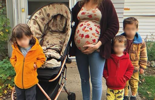 A Mom Sold Her Stroller to Feed Her Kids—What She Found on Her Doorstep the Next Day Shocked Her