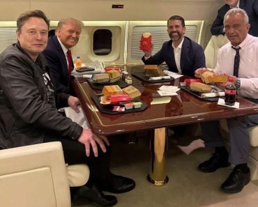 Elon Musk Creates A Stir Online After Astute Fans Notice an Intriguing Detail in a Trump Photo