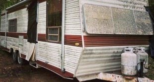 Homeless lady given free“ugly” abandoned trailer