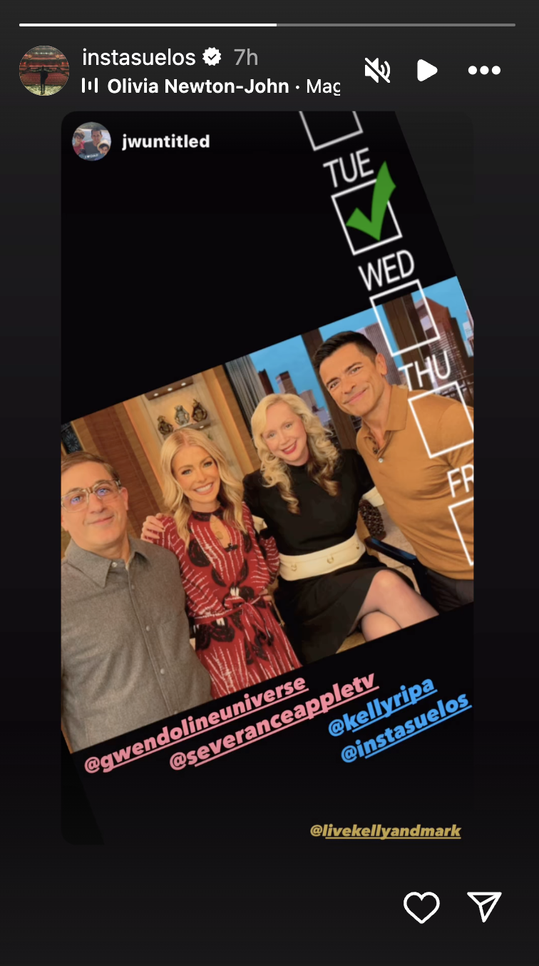 Mark Consuelos and Kelly Ripa posing with two guests on the "Live with Kelly and Mark" set, from an Instastory posted on January 21, 2024 | Source: Instagram/instasuelos