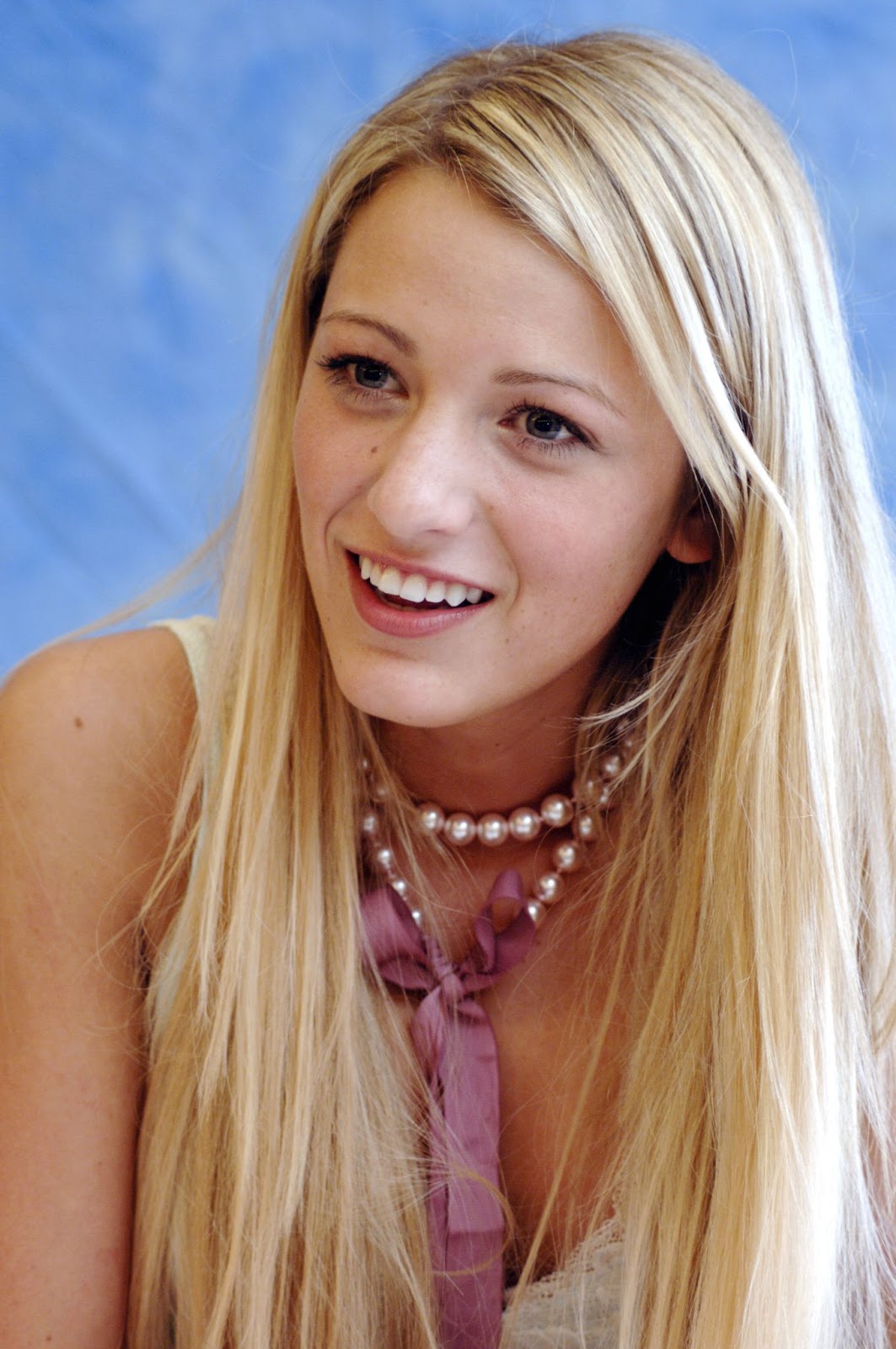 Blake Lively during the "Sisterhood of the Traveling Pants" press conference in Los Angeles, California, in 2005. | Source: Getty Images