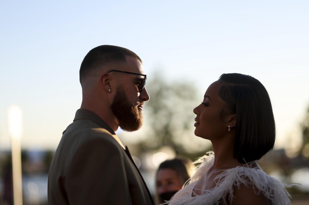 Travis Kelce and Kayla Nicole pictured at the 11th Annual NFL Honors on February 10, 2022, in Inglewood, California. | Source: Getty Images