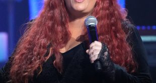 Users Say That Wynonna Judd, 60, Has Had 'Too Much Weight Loss ' – Photos Before & After