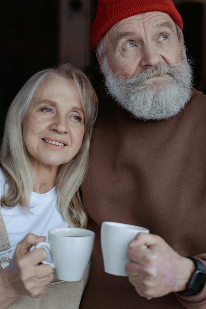 A happy mature man and woman | Source: Pexels