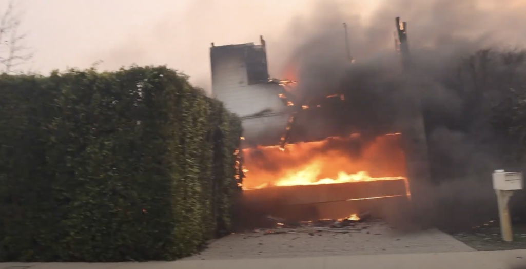 Leighton Meester's Los Angeles home burned to the ground in the Palisades fire, dated January 9, 2025 | Source: YouTube/@pagesix