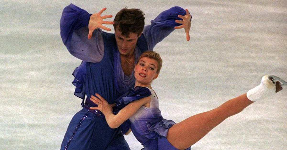 Married World Champion skaters killed in DC plane crash