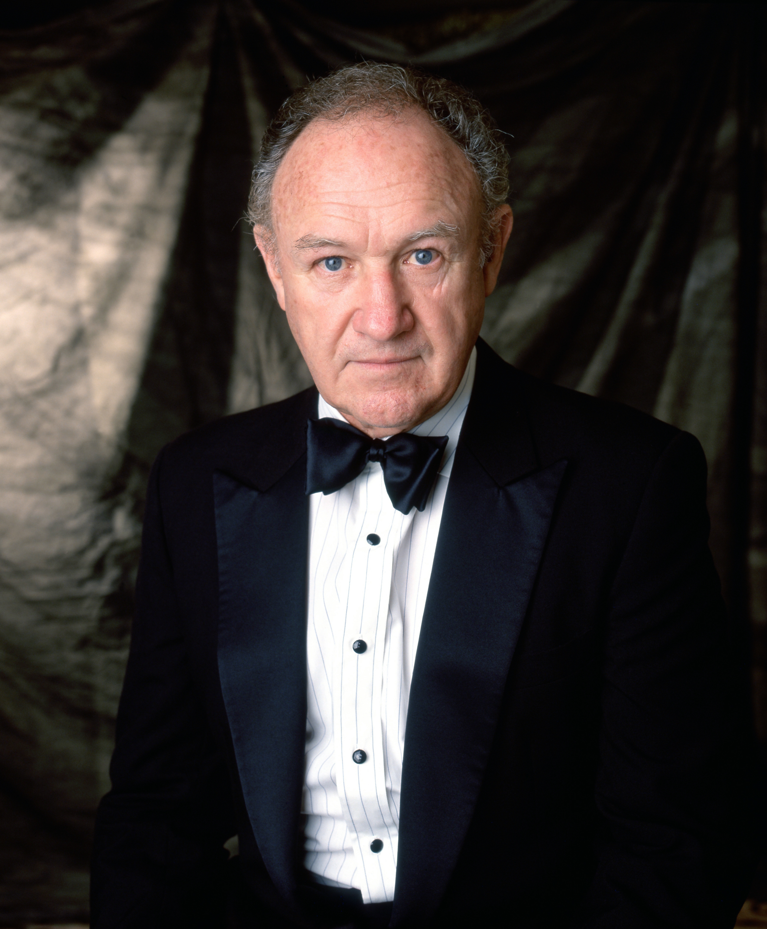 Gene Hackman posing for a portrait in Los Angeles, California , in 1996. | Source: Getty Images