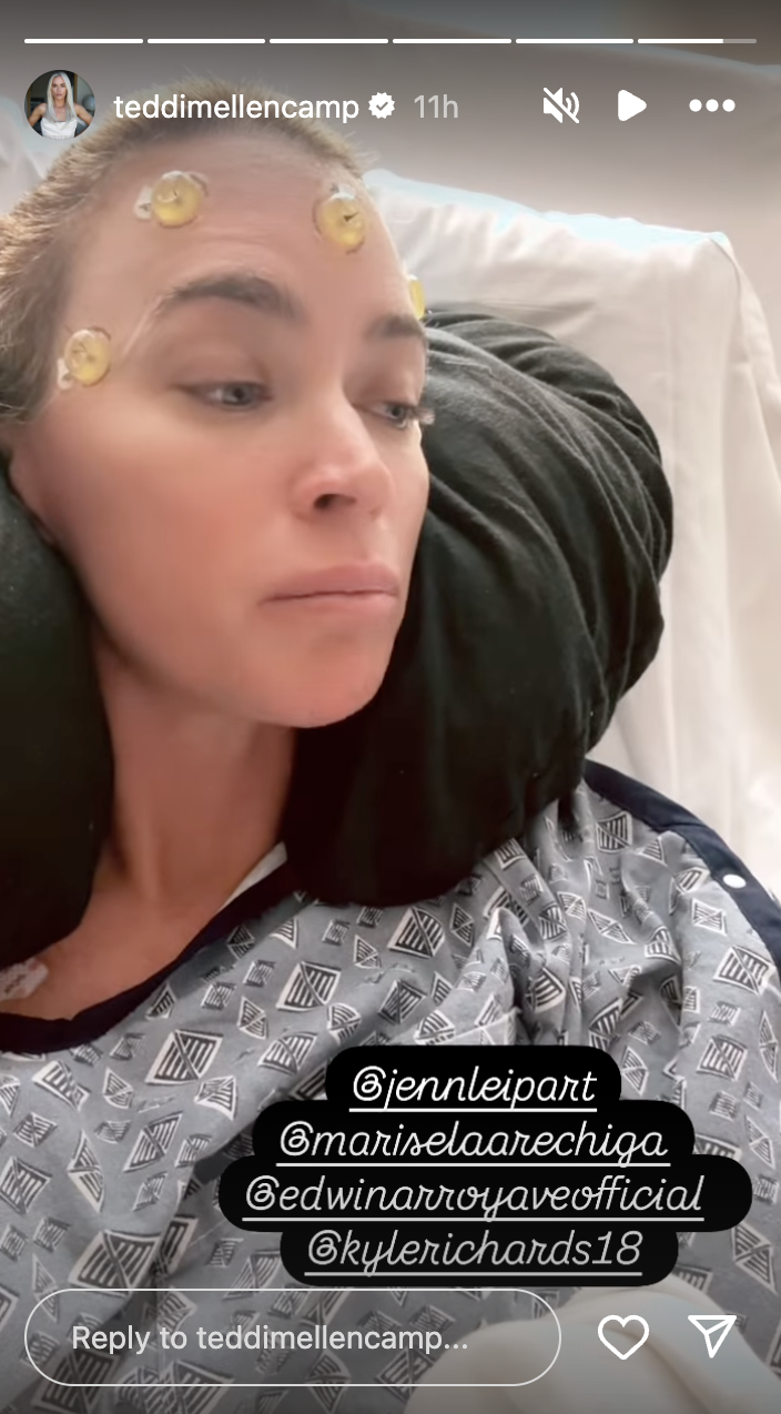 A closeup shot of Teddi Mellencamp in the hospital before surgery, as seen in her Instagram Story | Source: Instagram/teddimellencamp