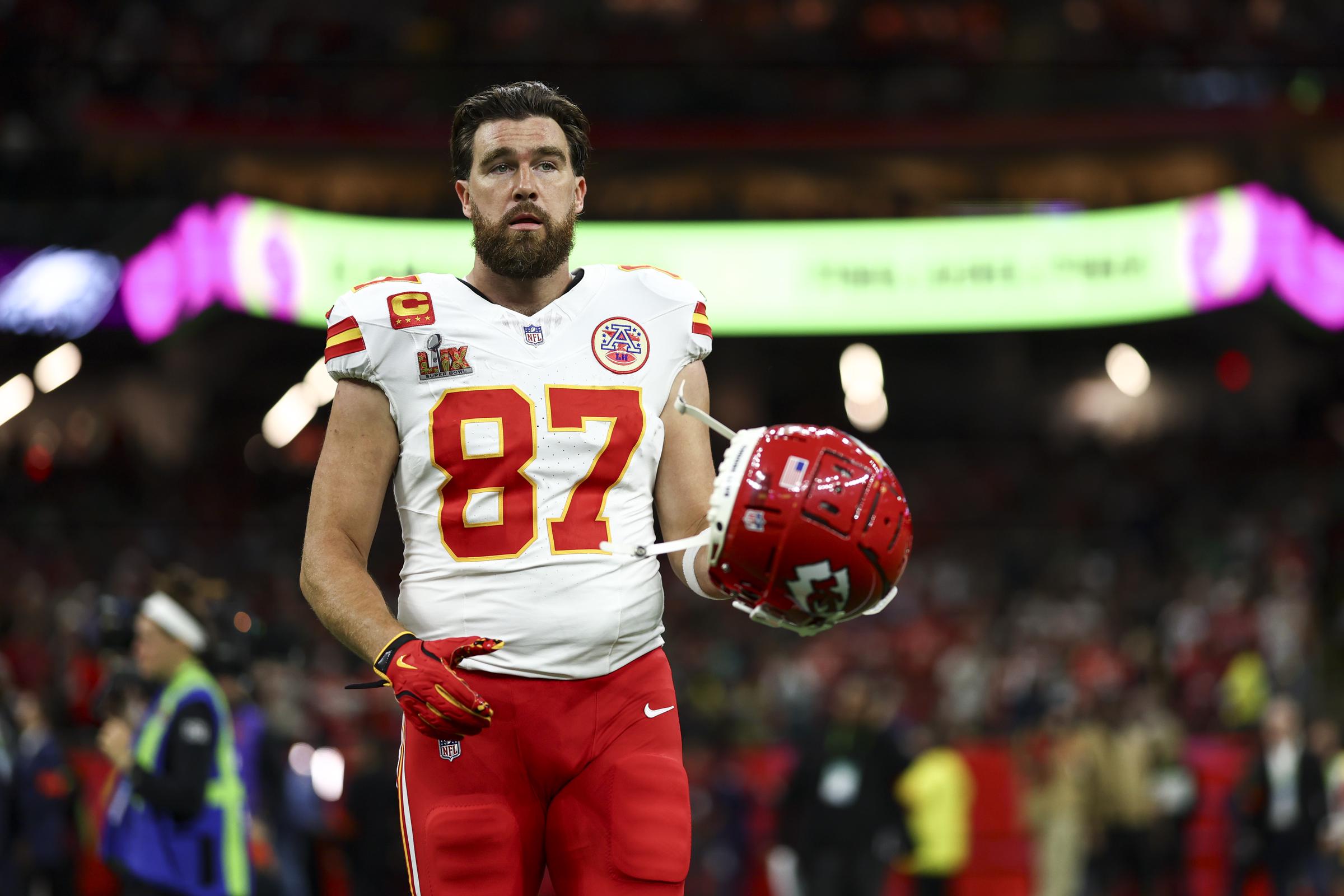 Travis Kelce reacts on the field before Super Bowl LIX at Caesars Superdome on February 9, 2025 | Source: Getty Images