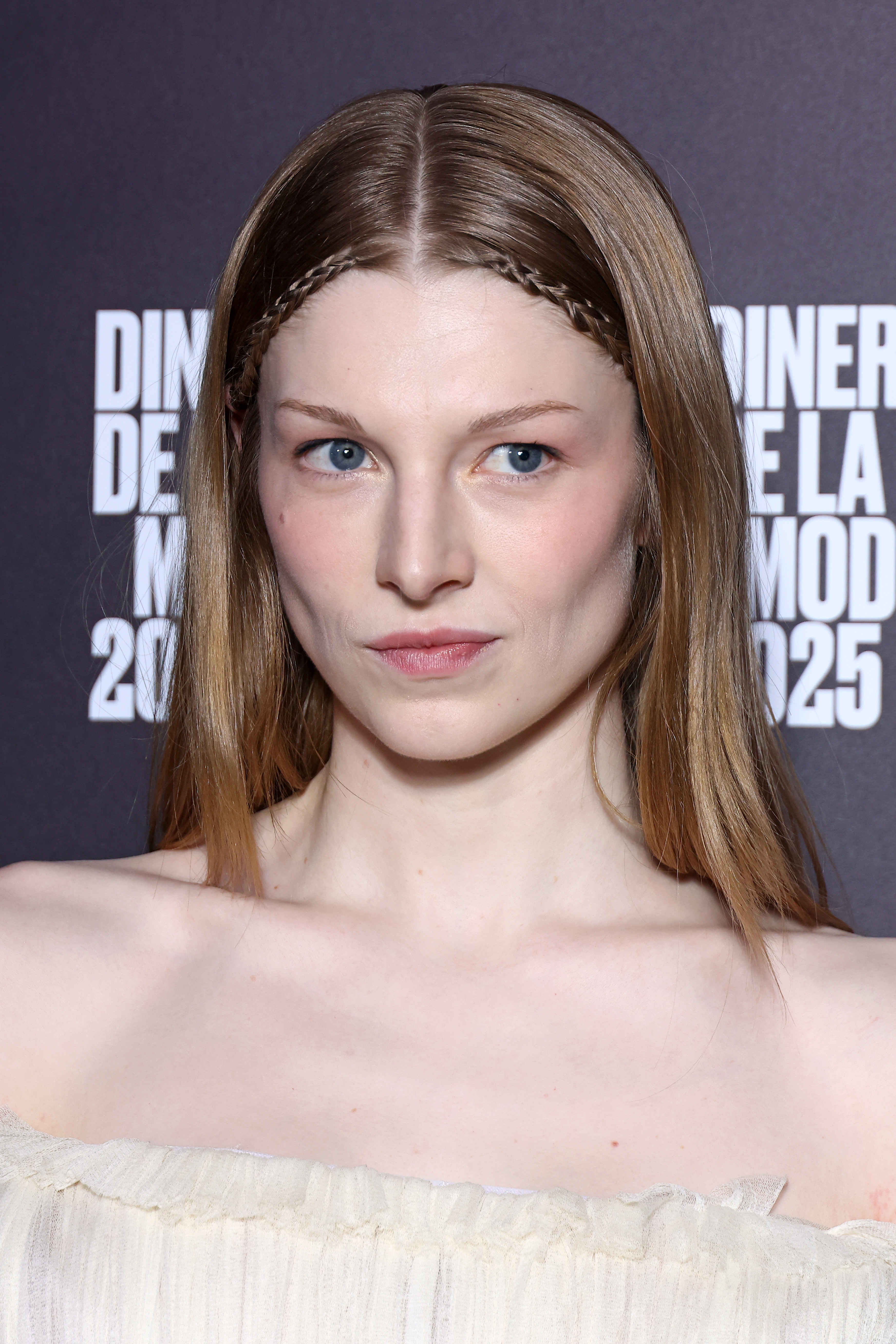 Hunter Schafer at the 22nd "Diner De La Mode" to Benefit Sidaction as part of Paris Fashion Week on January 30, 2025, in Paris, France. | Source: Getty Images