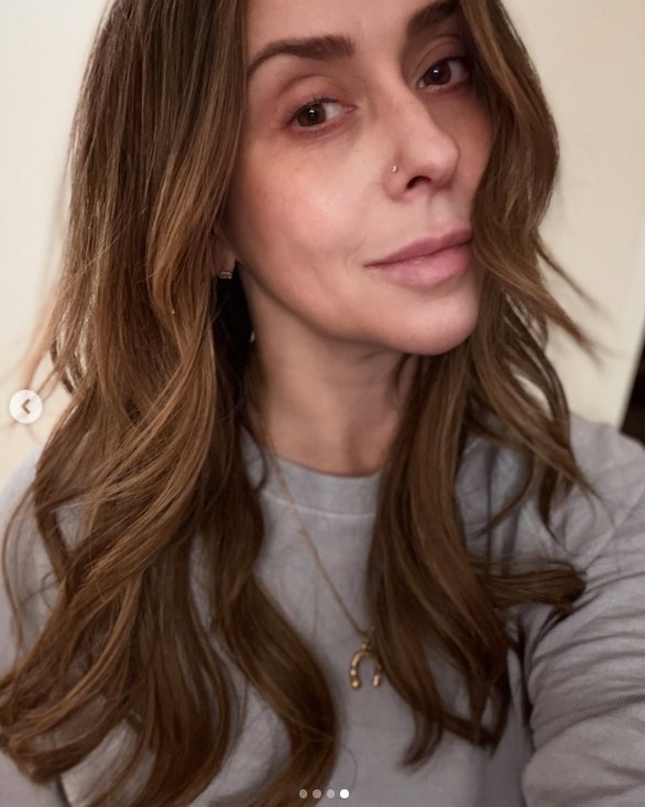 Jennifer Love Hewitt goes bare-faced for her 46th birthday | Source: Instagram/jenniferlovehewitt