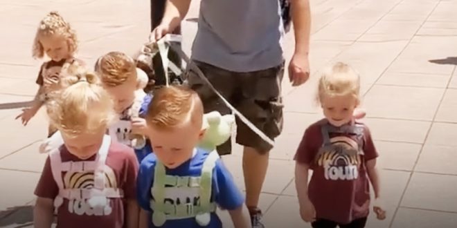 Kentucky Dad of Quintuplets Shamed for Walking His Kids on a Leash: 'They Are Humans, Not Dogs'