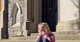 Mother Orders Little Daughter to Wait near Church, Then Disappears without a Trace — Story of the Day