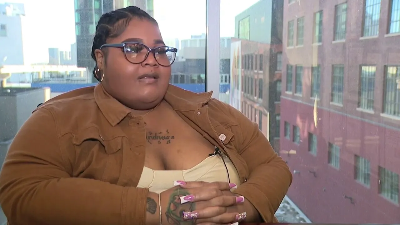 Plus size rapper sues Lyft claiming driver canceled ride over her weight:  'Burst his tires' – DNyuz