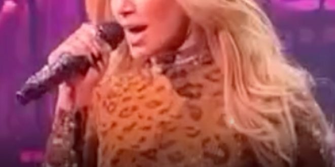 'She Can't Sing': Fans React to One of Jennifer Lopez's Recent Performances in Tight Leopard Bodysuit