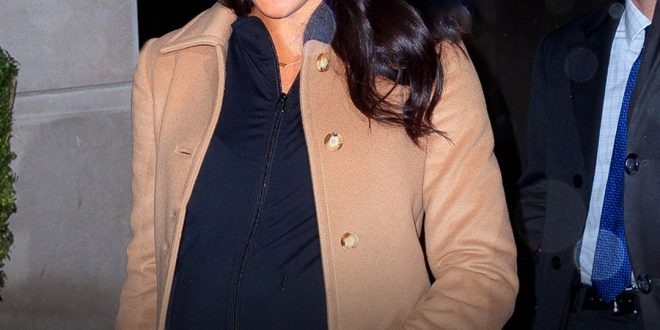 Meghan Markle Spotted Leaving Restaurant, Sparking Buzz over Her Hair