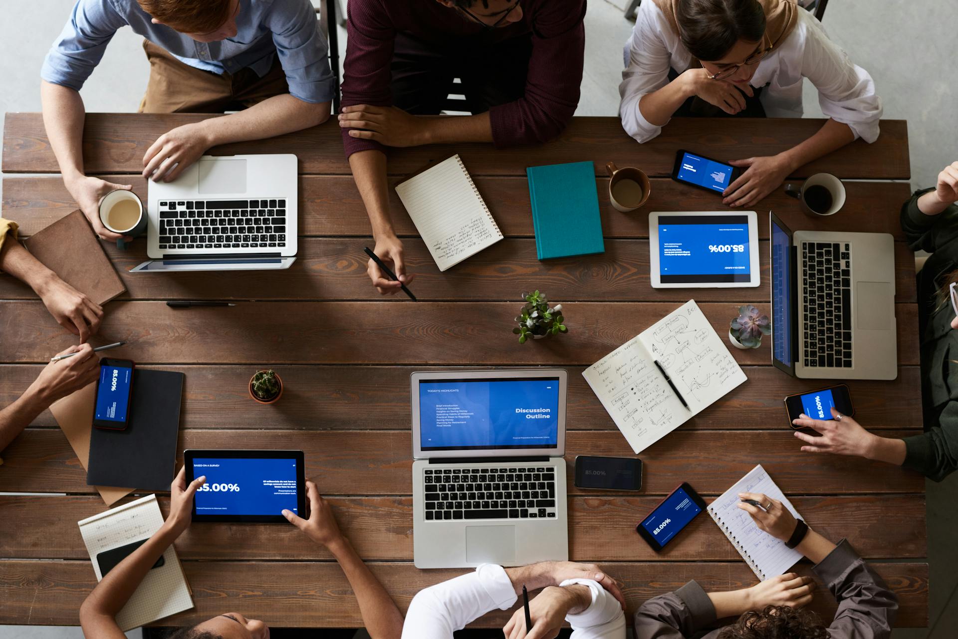 People in a meeting | Source: Pexels